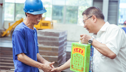 我们有清凉做伴，高温也能潇潇洒洒