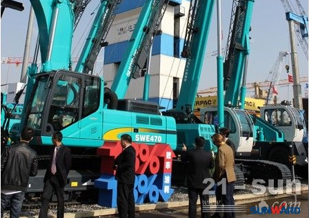 ezweb易利娱乐平台智能何清华：潜心追求“ezweb易利娱乐平台之路”