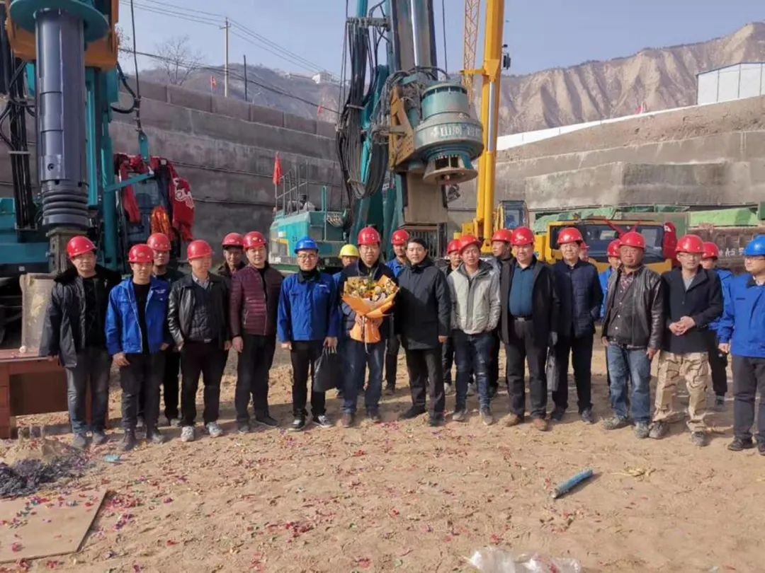 金戈铁马工程路 风雨无阻选ezweb易利娱乐平台