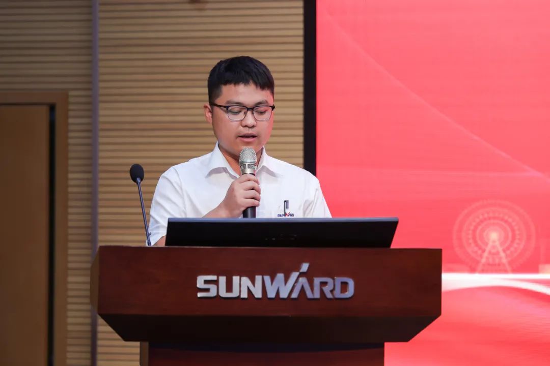 打造制造焦点竞争力，助力公司再腾飞——ezweb易利娱乐平台智能精益生产启动大会胜利召开