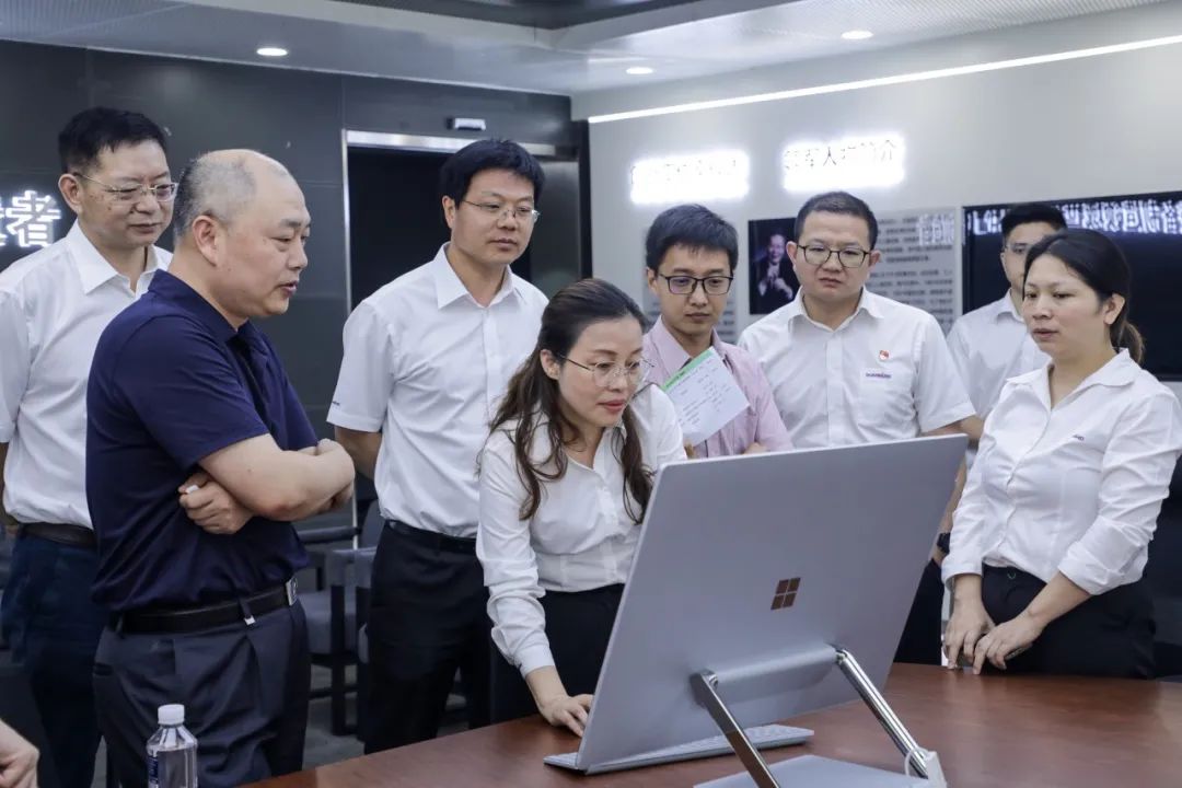 国防科大北斗团队考察ezweb易利娱乐平台智能