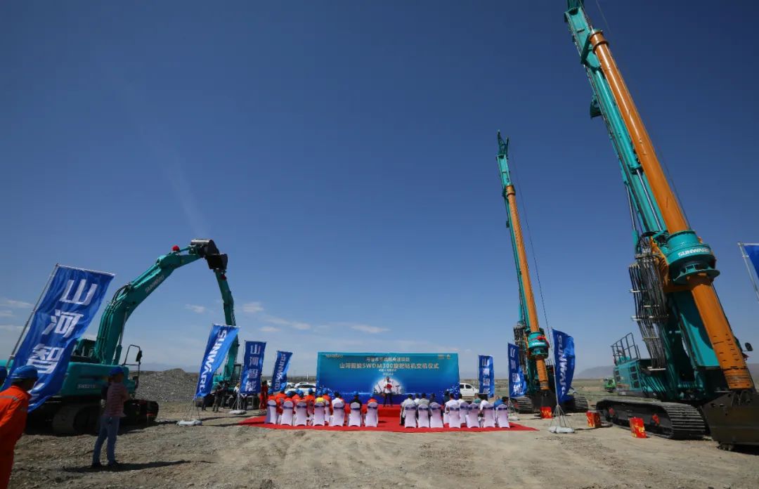ezweb易利娱乐平台智能产品交付中国能建葛洲坝集团，助力建设大美新疆