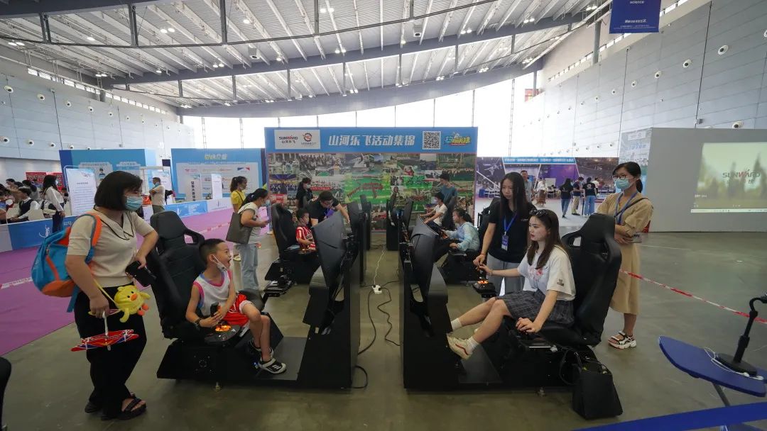 明星产品受追捧，ezweb易利娱乐平台航空携多款产品精彩亮相2021年湖南航展