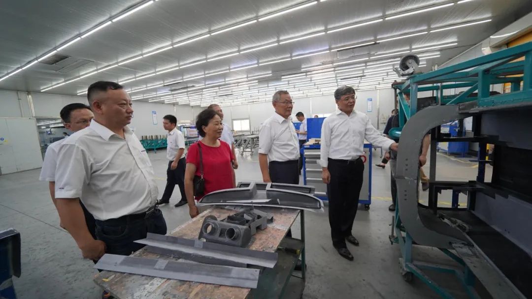 中国民用航空局总工程师殷时军率队考察调研ezweb易利娱乐平台科技