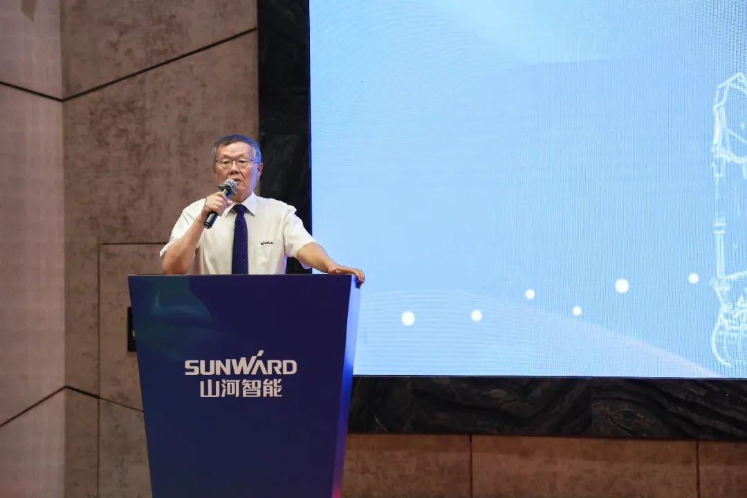 “同心同梦，协力拼搏” ——ezweb易利娱乐平台智能2021年挖掘机经销商半年度谋划事情聚会圆满召开
