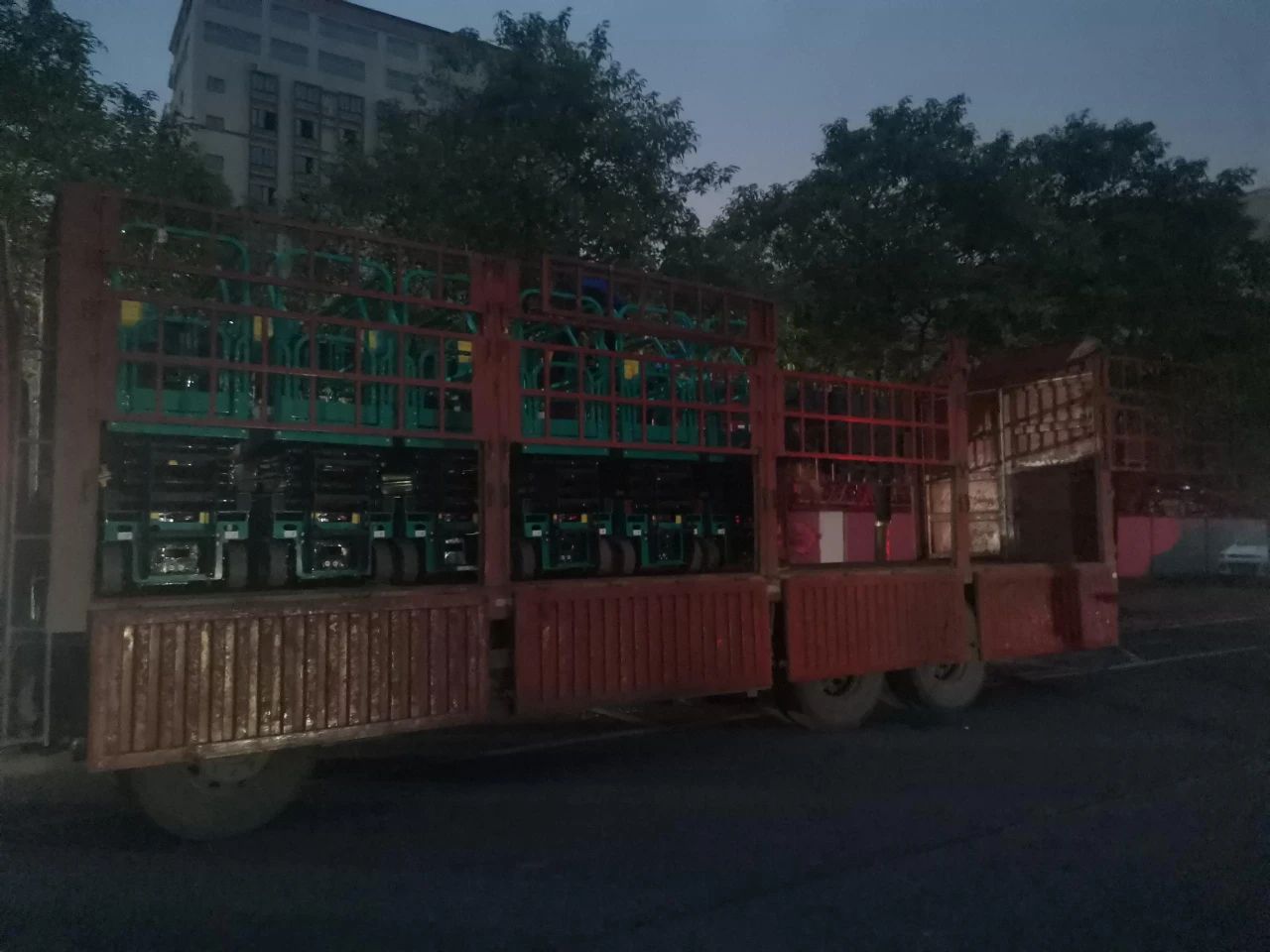 30小时，8小我私家，10台装备，我们说到做到！