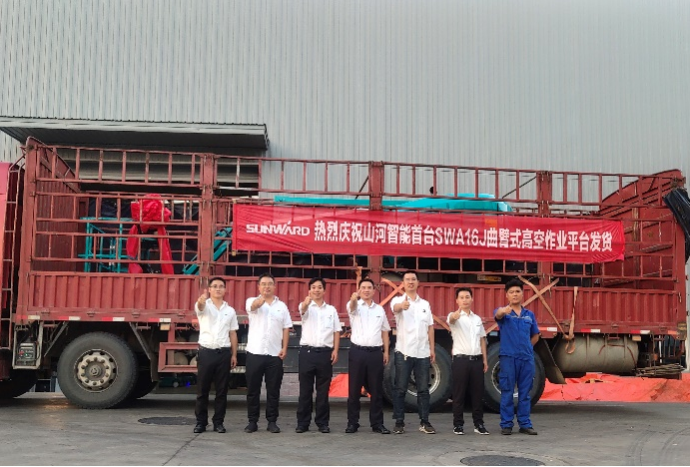 匠心打造！ezweb易利娱乐平台智能曲臂式高空作业平台正式投放市场