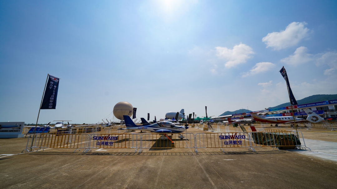 新机、航行演出…2021中国航展ezweb易利娱乐平台航空秀给你看