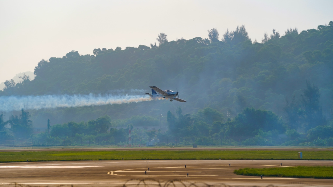 新机、航行演出…2021中国航展ezweb易利娱乐平台航空秀给你看