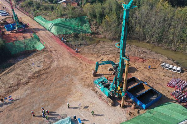 首根桩基开钻！ezweb易利娱乐平台智能助力新建沪渝蓉高速铁路建设