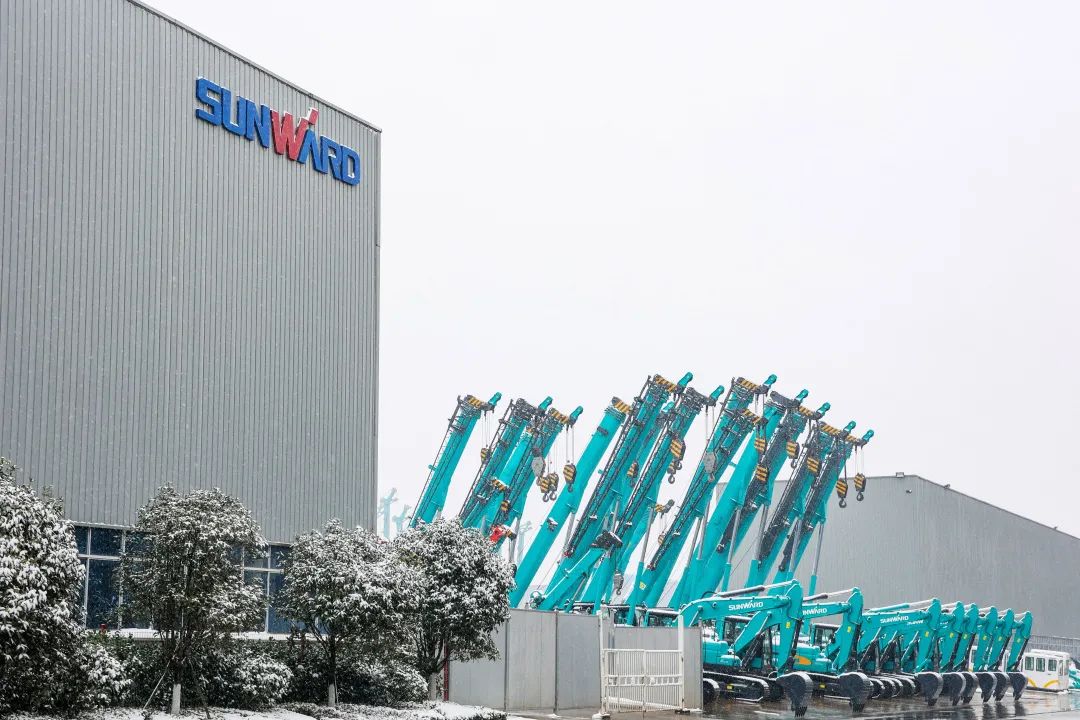 瑞雪兆有年，邀您共赏雪中ezweb易利娱乐平台！