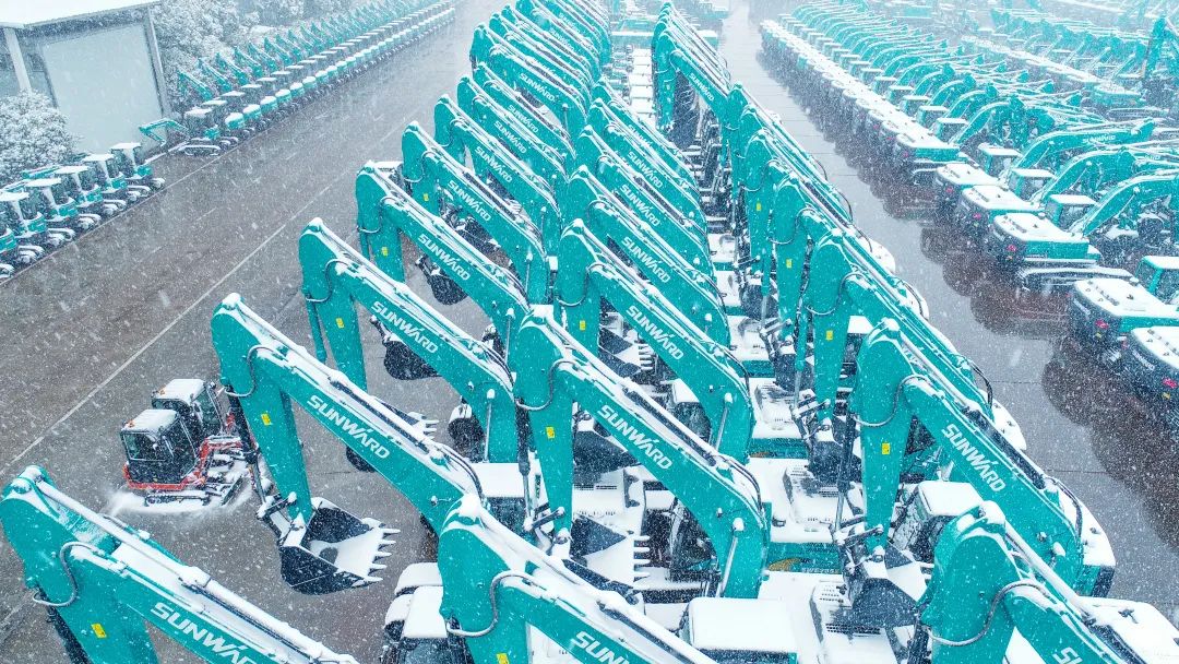 瑞雪兆有年，邀您共赏雪中ezweb易利娱乐平台！