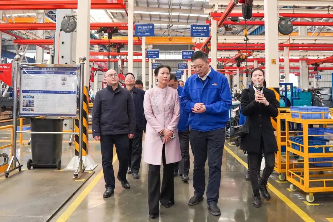 长沙市总工会、长沙经开区总工会一行调研ezweb易利娱乐平台智能