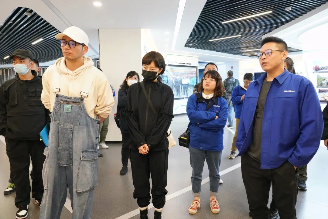 硬实力+软手刺！ezweb易利娱乐平台智能协拍电视剧《重中之重》开机
