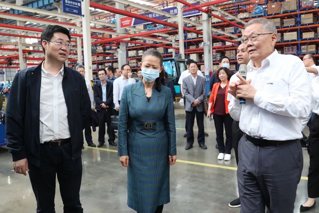 深化产学研相助！中南大学校长、中国工程院院士田红旗率团造访ezweb易利娱乐平台智能