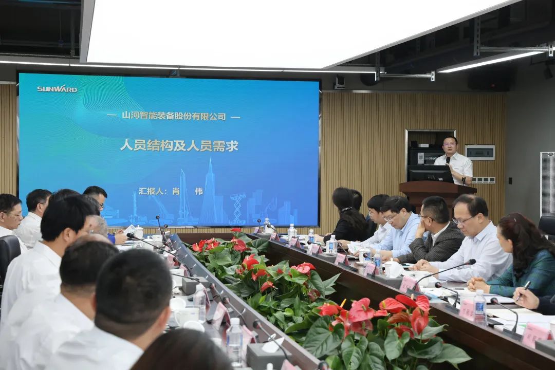 深化产学研相助！中南大学校长、中国工程院院士田红旗率团造访ezweb易利娱乐平台智能