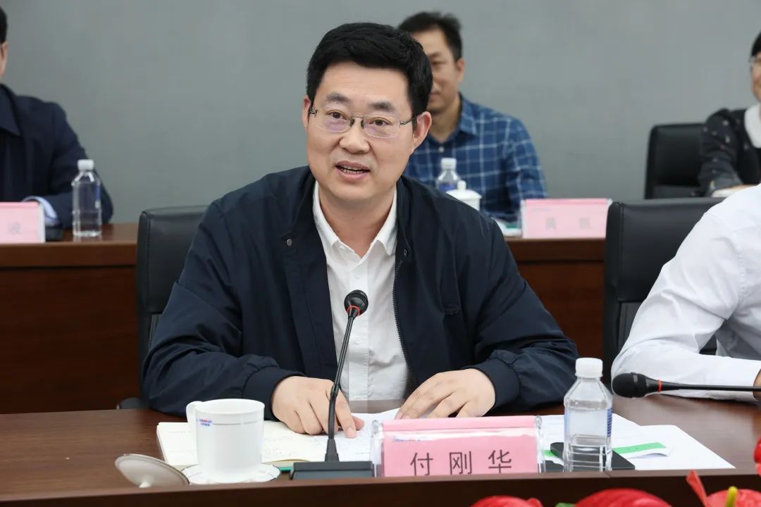 深化产学研相助！中南大学校长、中国工程院院士田红旗率团造访ezweb易利娱乐平台智能