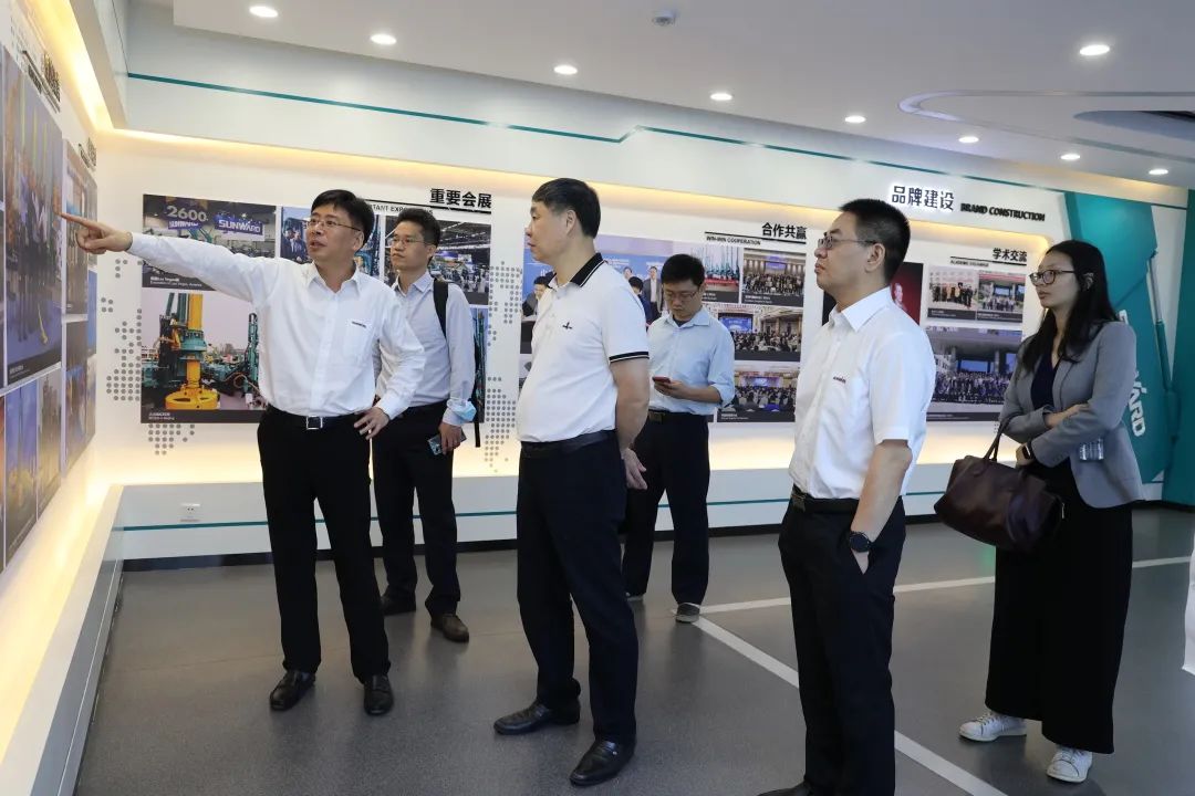 广州工控集团副总司理李绍康调研ezweb易利娱乐平台智能