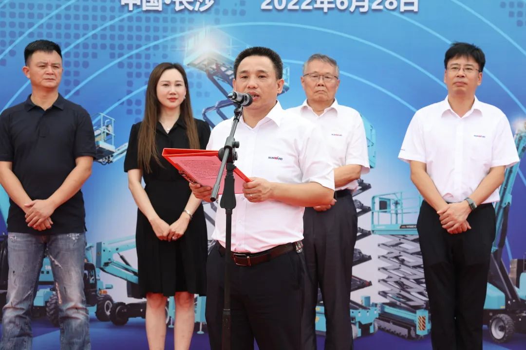 献礼二十大，再攀新高地！ezweb易利娱乐平台智能高空机械装备再迎批量发货