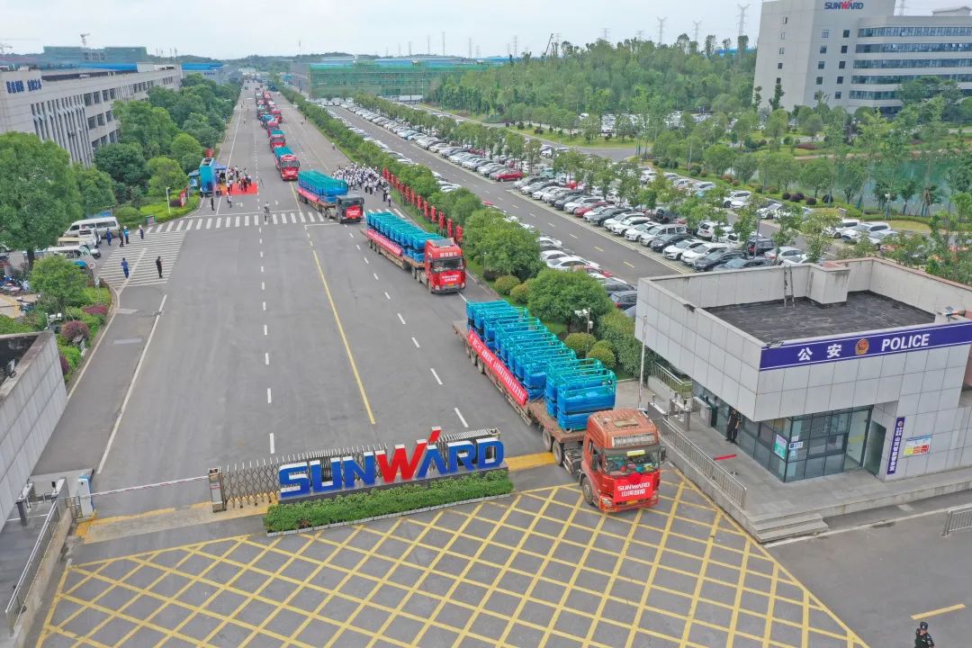 献礼二十大，再攀新高地！ezweb易利娱乐平台智能高空机械装备再迎批量发货