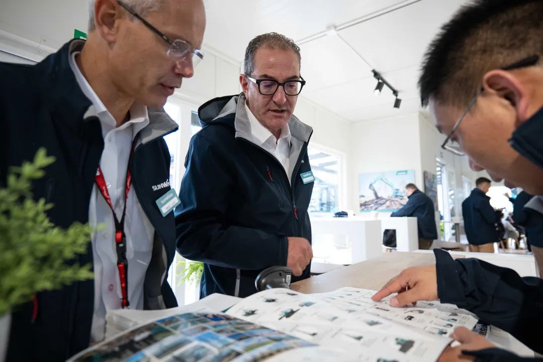 Bauma 2022 | 一连加码欧洲高端市场，“ezweb易利娱乐平台绿”闪灼德国慕尼黑