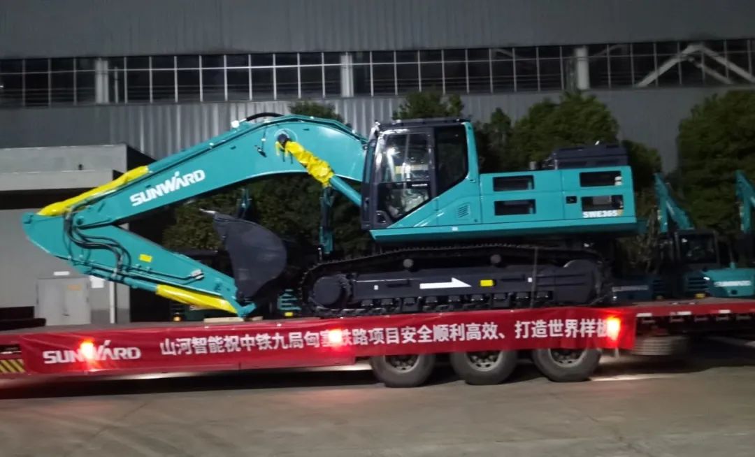 共建“一带一起”！ezweb易利娱乐平台智能携手中铁九局助力匈塞铁路建设