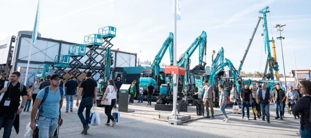 Bauma 2022 | 一组火热现场图带您重温ezweb易利娱乐平台智能德国宝马展之旅