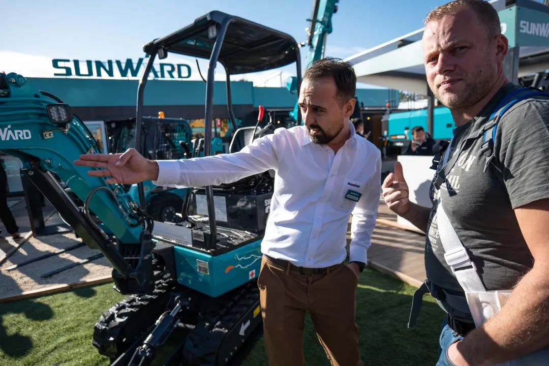 Bauma 2022 | 一组火热现场图带您重温ezweb易利娱乐平台智能德国宝马展之旅