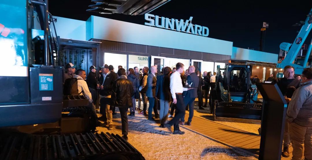 Bauma 2022 | 一组火热现场图带您重温ezweb易利娱乐平台智能德国宝马展之旅