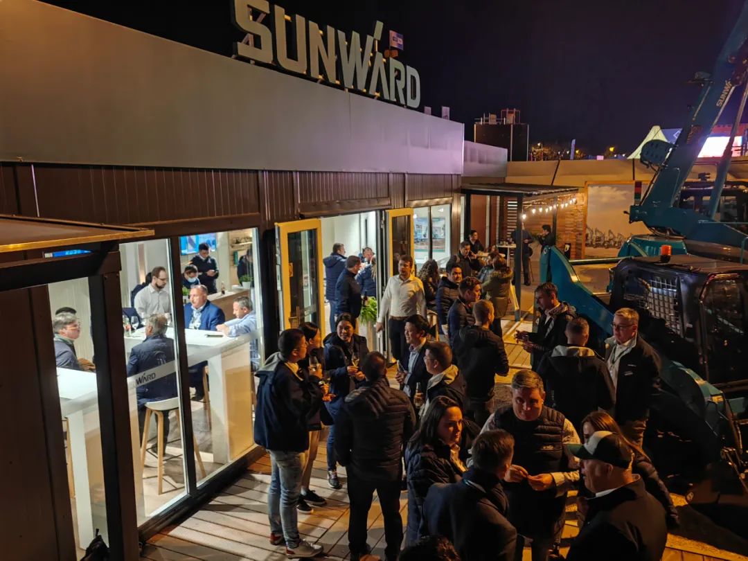 Bauma 2022 | 一组火热现场图带您重温ezweb易利娱乐平台智能德国宝马展之旅