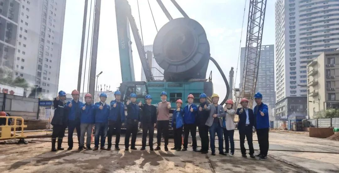 首战创佳绩！ezweb易利娱乐平台智能双轮铣槽机助建长沙地铁7号线