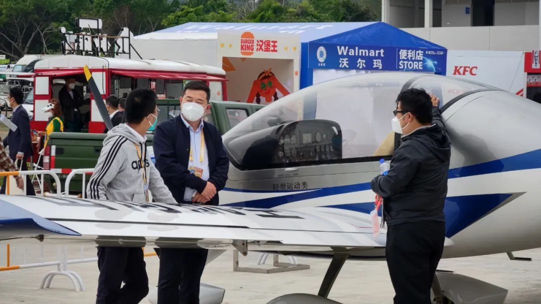 关注！ezweb易利娱乐平台科技携多款产品亮相第十四届珠海航展