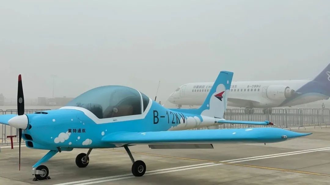逆势翱翔！ezweb易利娱乐平台航空携手相助同伴亮相2022南昌航行大会