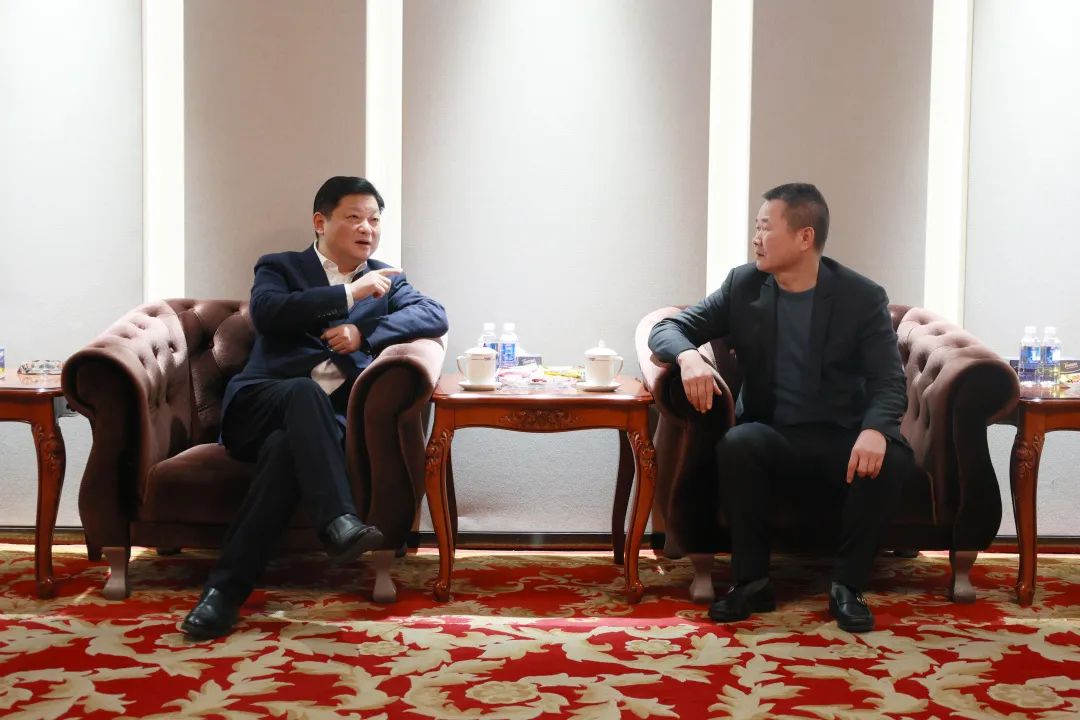 新春第一访！付旭明走访慰问ezweb易利娱乐平台智能