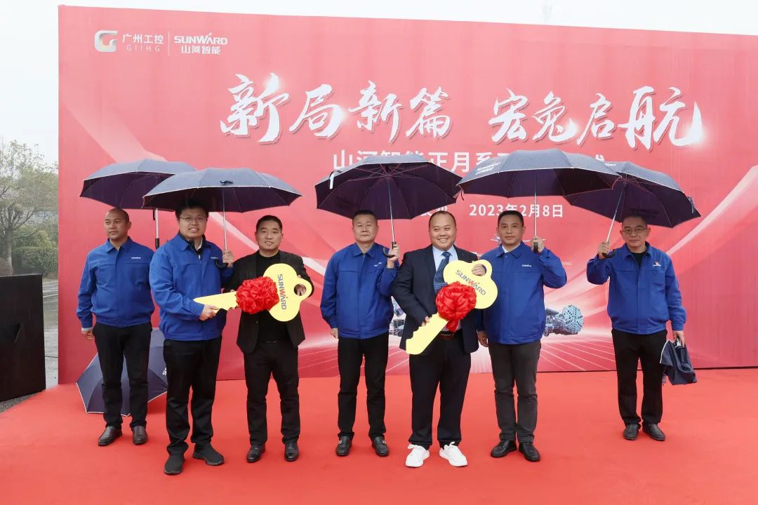 新局新篇，宏兔启航！ezweb易利娱乐平台智能超200台套装备集中发货