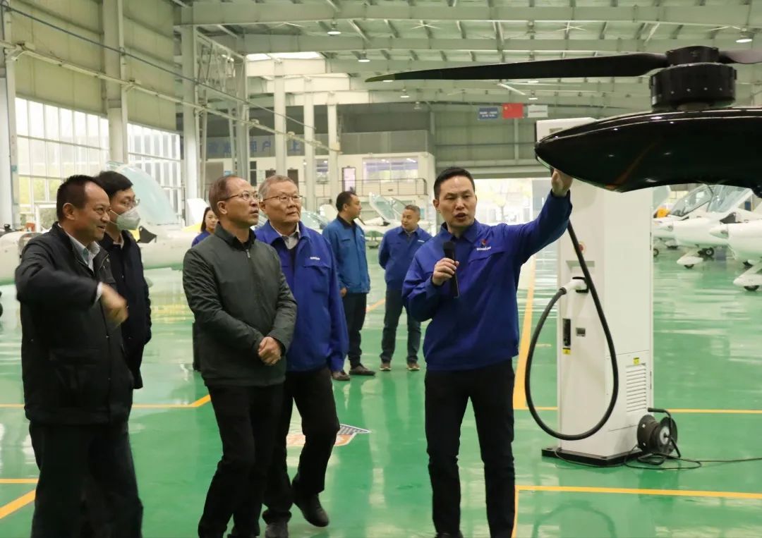 广州市国资委主任陈德俊考察ezweb易利娱乐平台智能航空工业基地