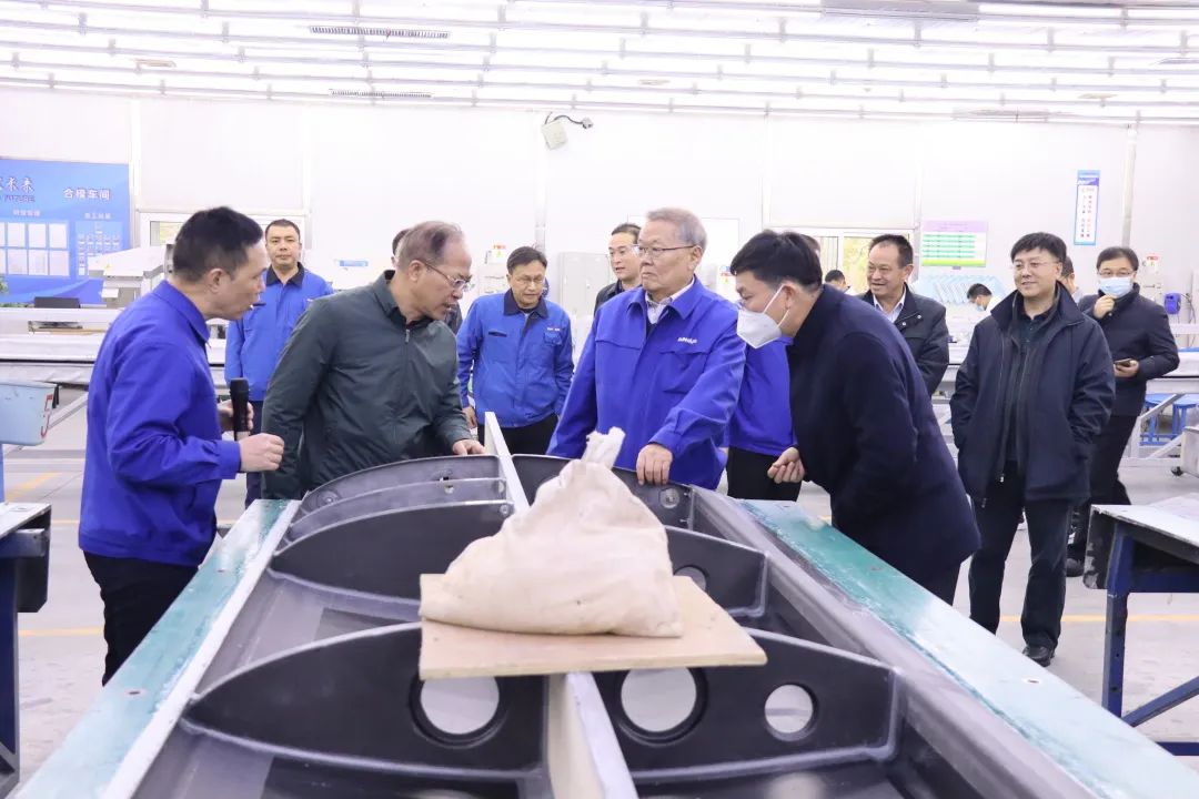 广州市国资委主任陈德俊考察ezweb易利娱乐平台智能航空工业基地