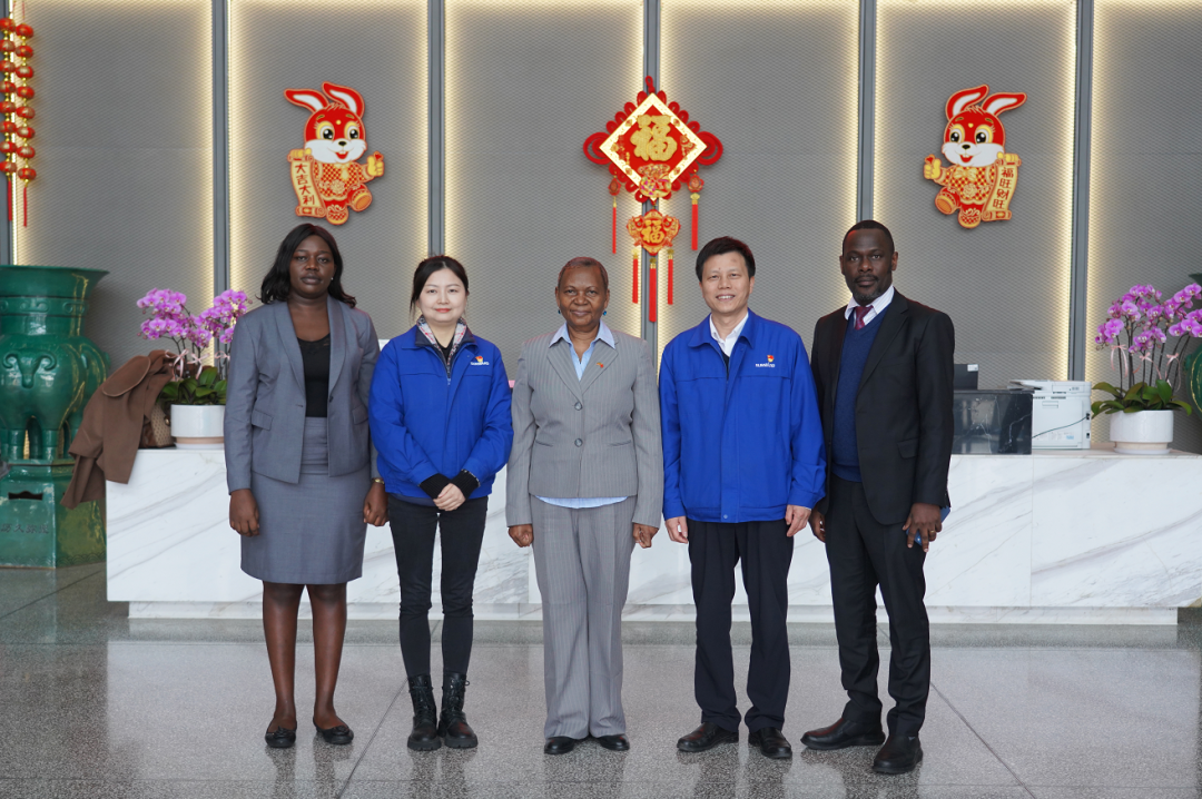 乌干达驻华大使到访ezweb易利娱乐平台智能