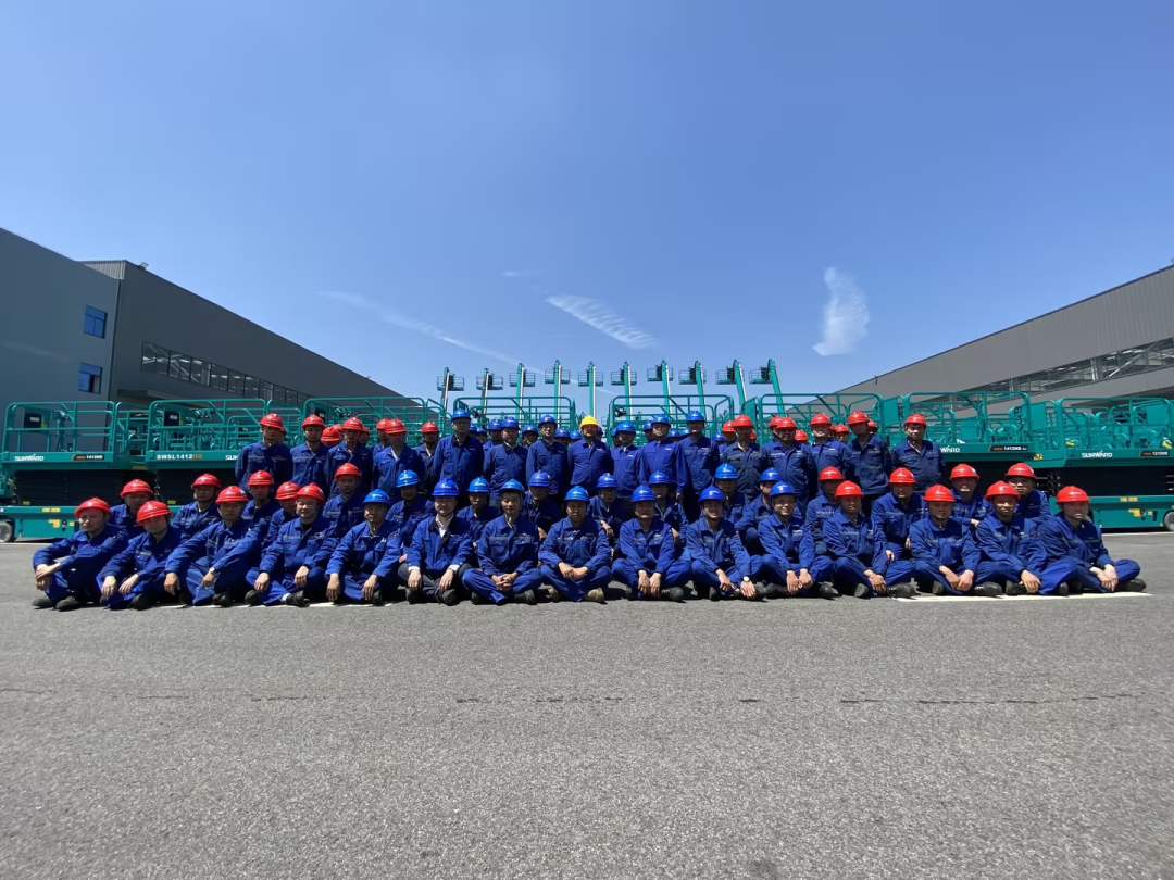 长沙市召开庆祝“五一”国际劳动节大会，ezweb易利娱乐平台智能1小我私家1整体获表扬！