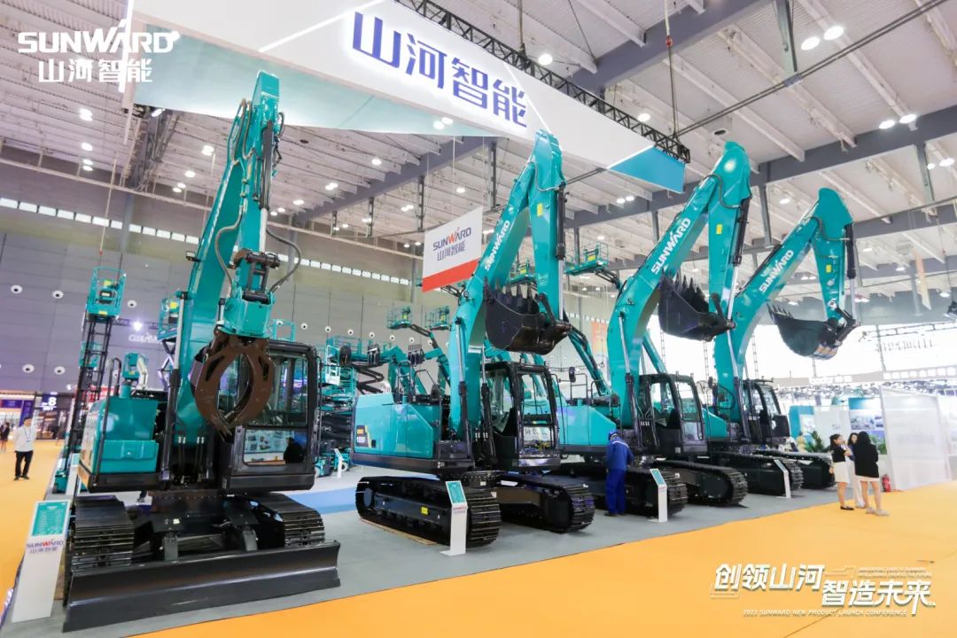 2023 CICEE | ezweb易利娱乐平台智能亮相2023长沙国际工程机械展！智能化、电动化产品站C位