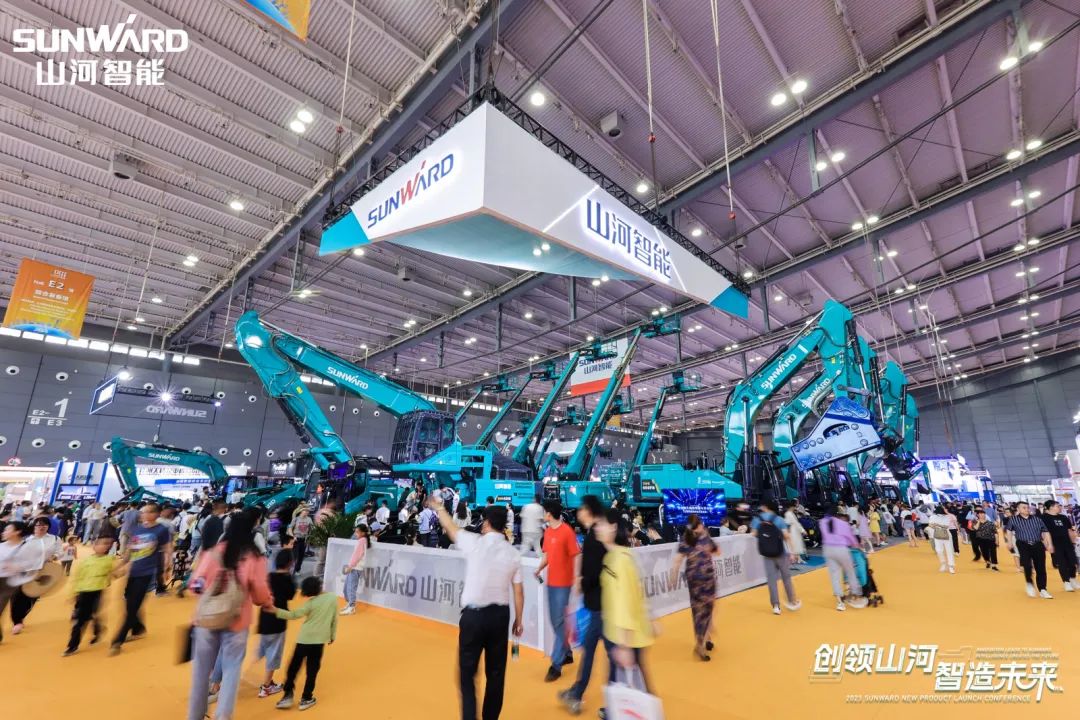 2023 CICEE | 全球工程机械盛会完善落幕！ezweb易利娱乐平台智能交出闪亮答卷