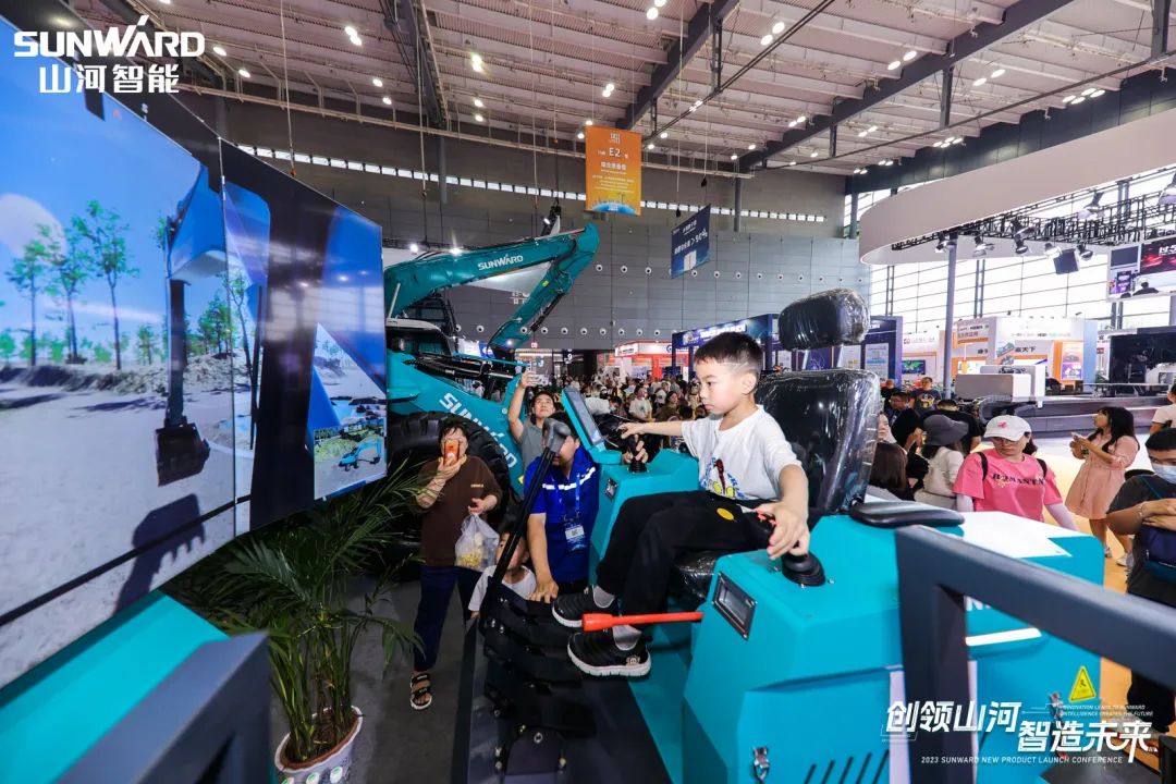 2023 CICEE | 全球工程机械盛会完善落幕！ezweb易利娱乐平台智能交出闪亮答卷