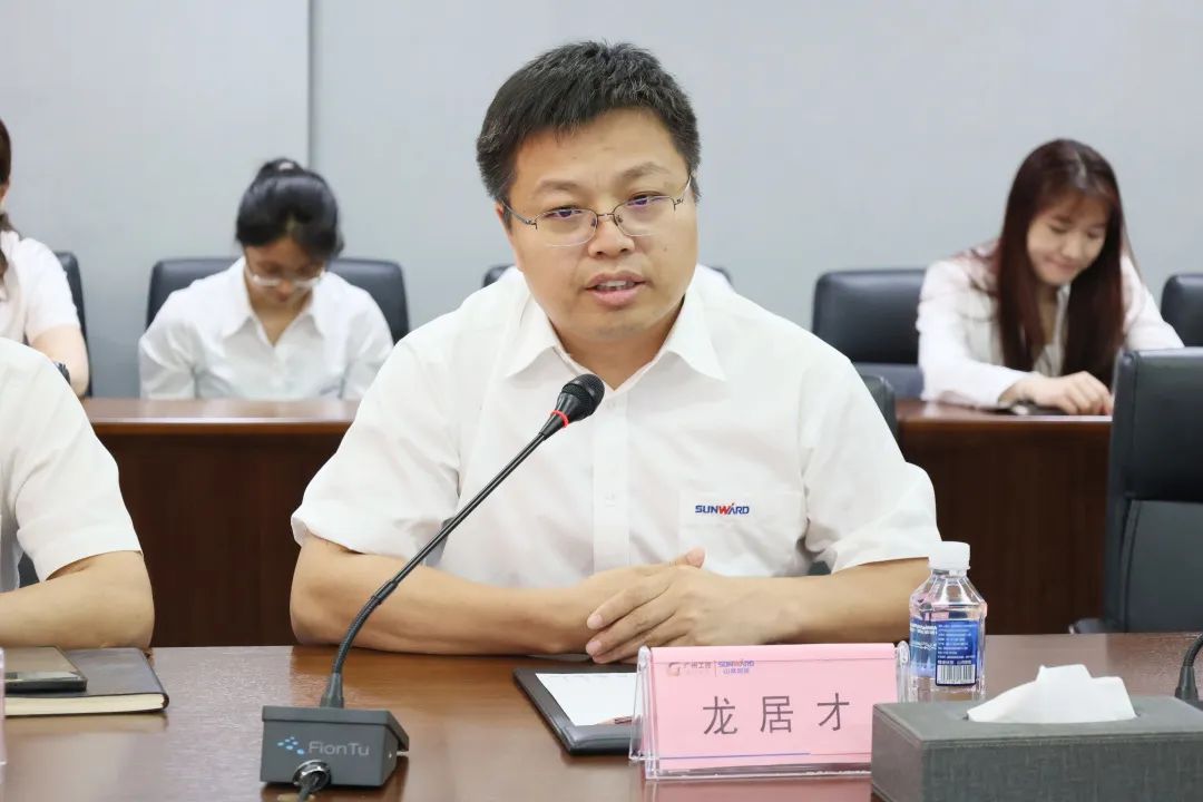 携手开启绿色转型之路！ezweb易利娱乐平台智能&南京盖百氏增程式电动旋挖钻机签约仪式乐成举行