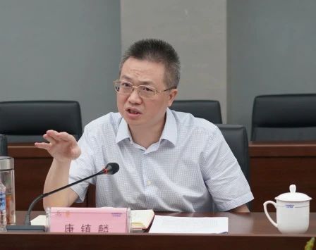 长沙市人民政府副市长、市工商联主席康镇麟调研ezweb易利娱乐平台智能
