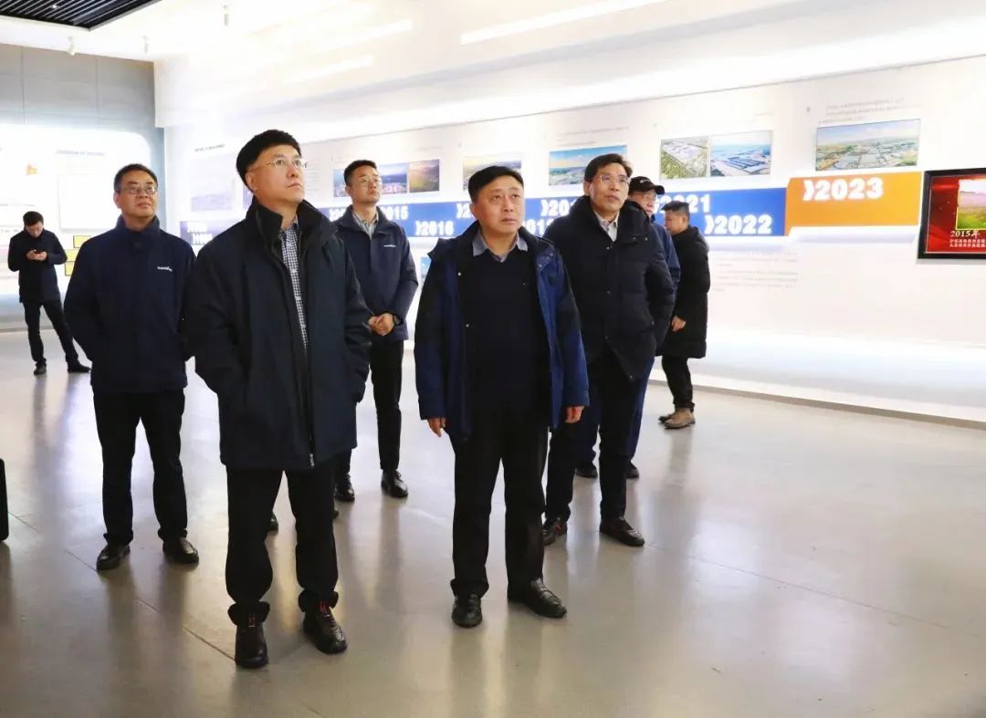 加速生长新质生产力 景广军率队到博邦ezweb易利娱乐平台贵州大龙项目基地考察