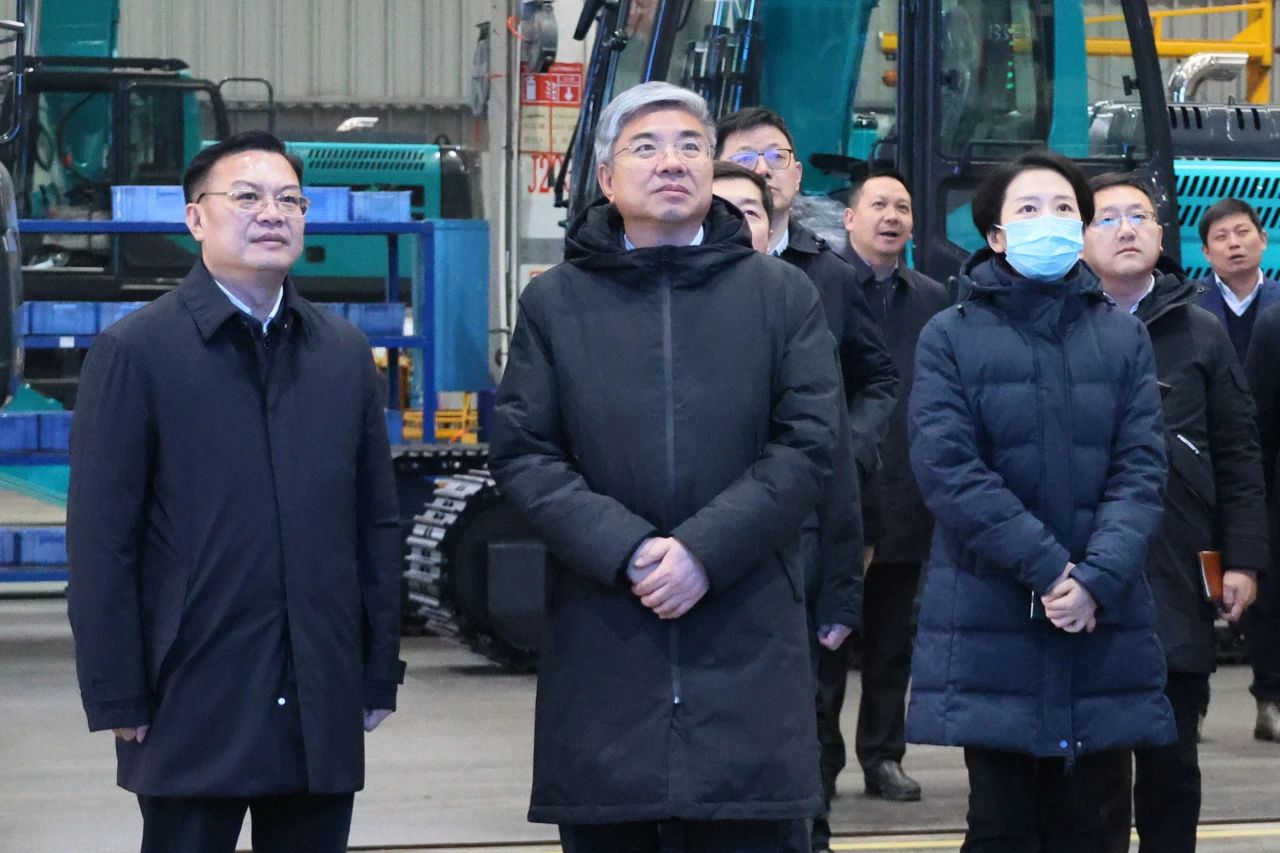 商务部部长助理唐文弘调研ezweb易利娱乐平台智能