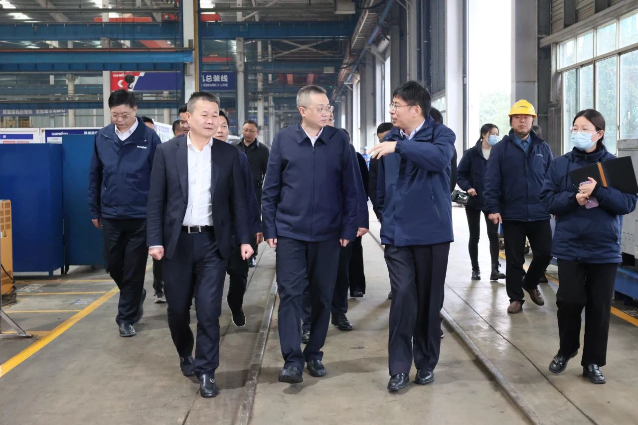 长沙市人民政府副市长康镇麟调研ezweb易利娱乐平台智能