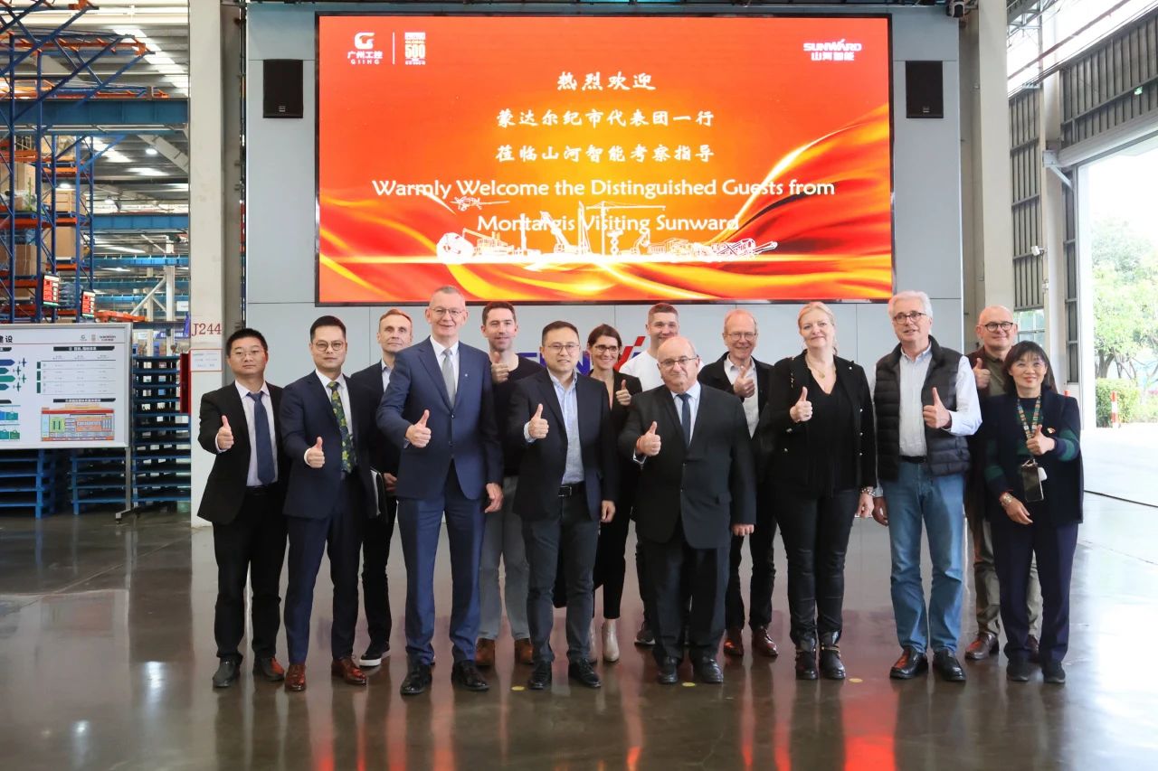 蒙达尔纪市代表团一行考察ezweb易利娱乐平台智能