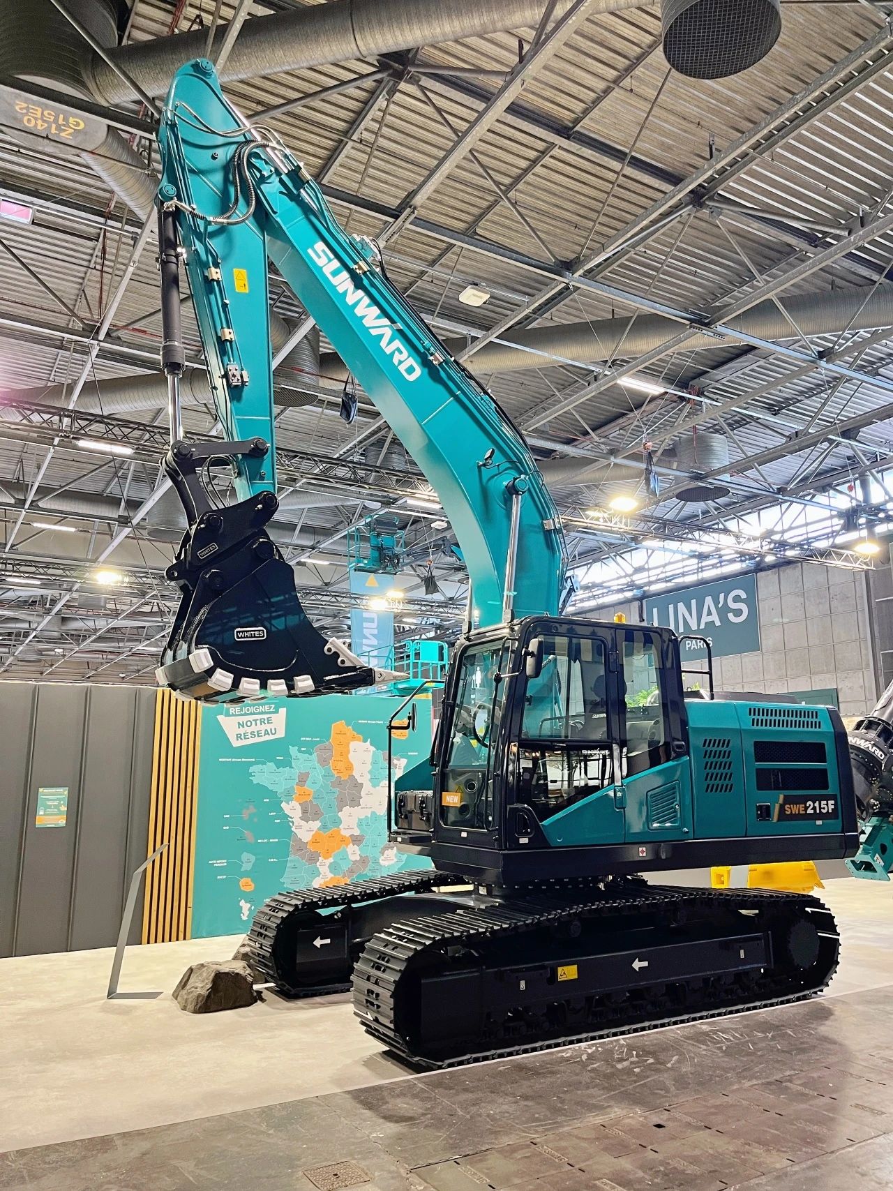 赢战INTERMAT 2024！ezweb易利娱乐平台智能土方机械深耕全球高端市场