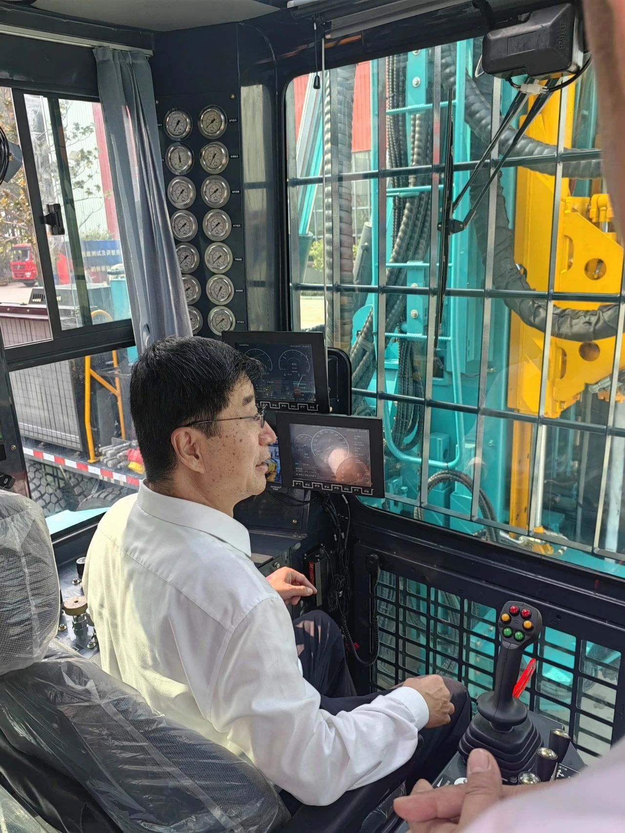 ezweb易利娱乐平台智能立异装备亮相天下矿山钻探（应抢救援）手艺竞赛